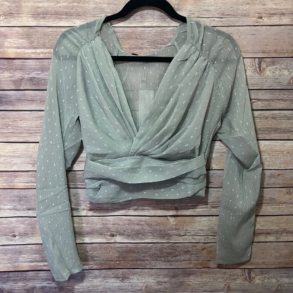 Strut & Bolt Sage Green Swiss Dot Top Size M NWT B0